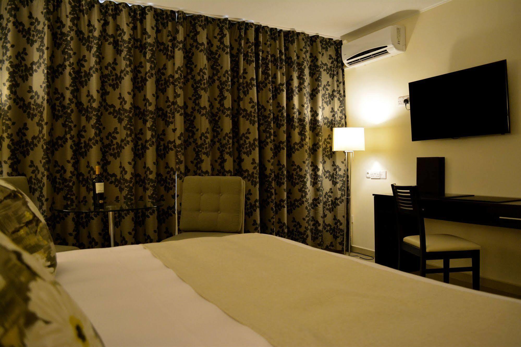 New Brookfields Hotel Freetown Exterior foto